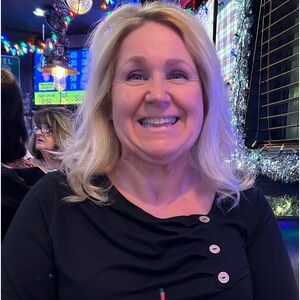 Meet your Posher, Christy